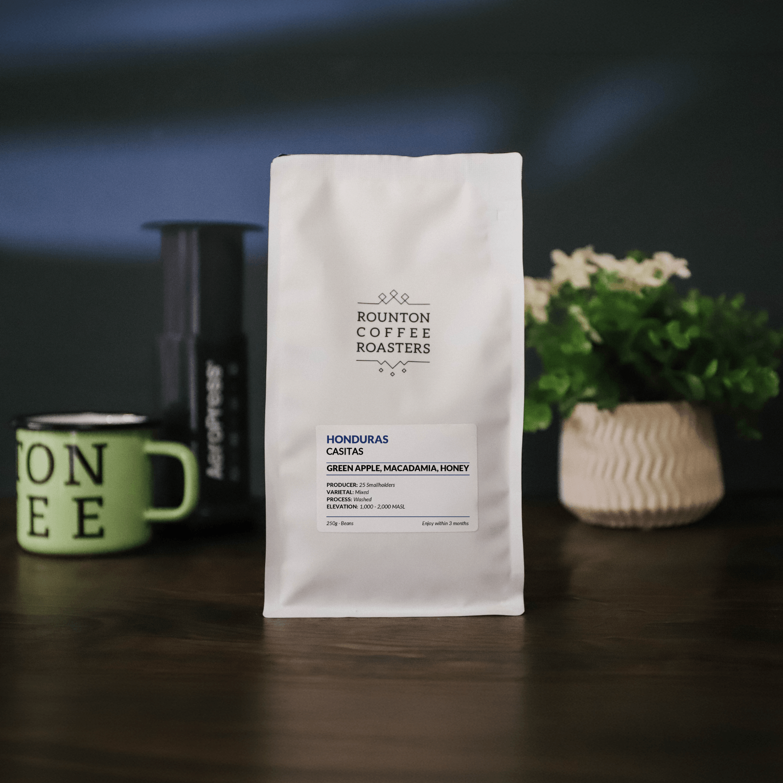 Casitas speciality coffee beans in a Rounton Coffee Roasters bag